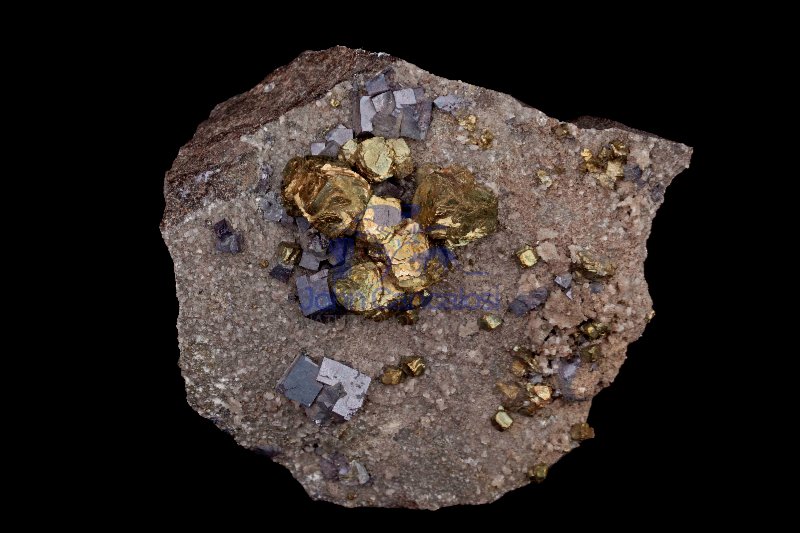 Chalcopyrite (CuFeS2) and galena on calcite - Mexico